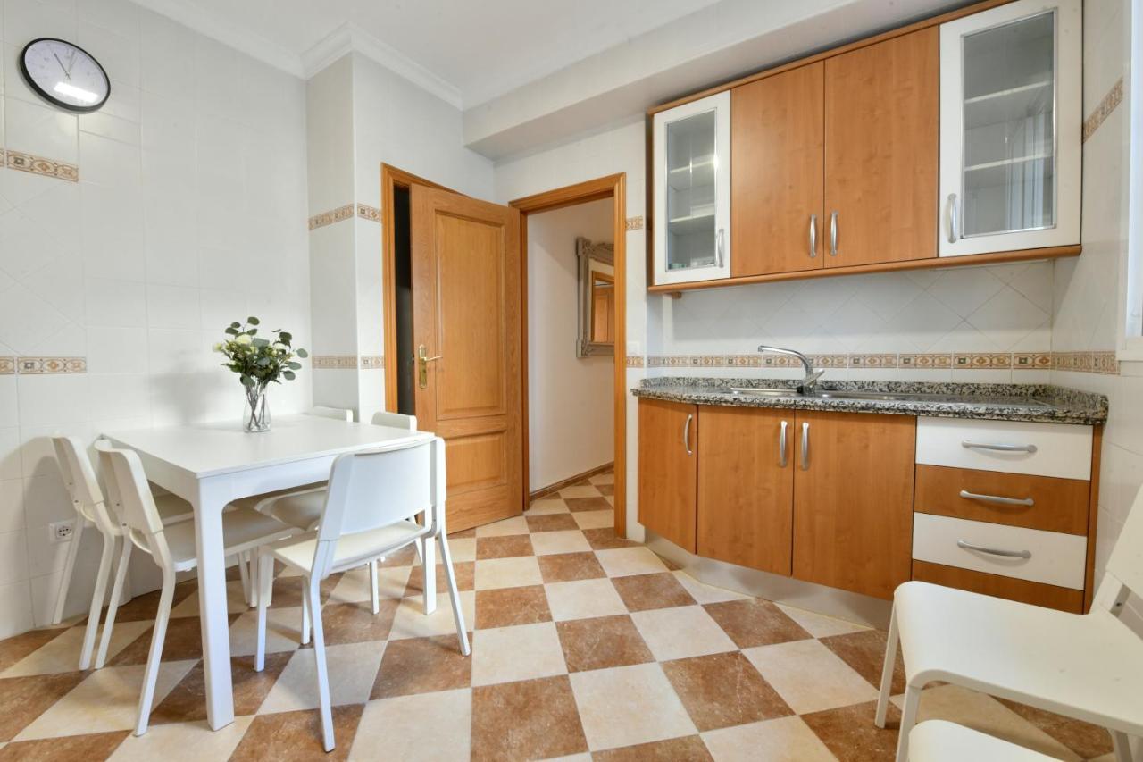 Ms4 Apartamentos Nervion Para 4 Personas Севиля Екстериор снимка